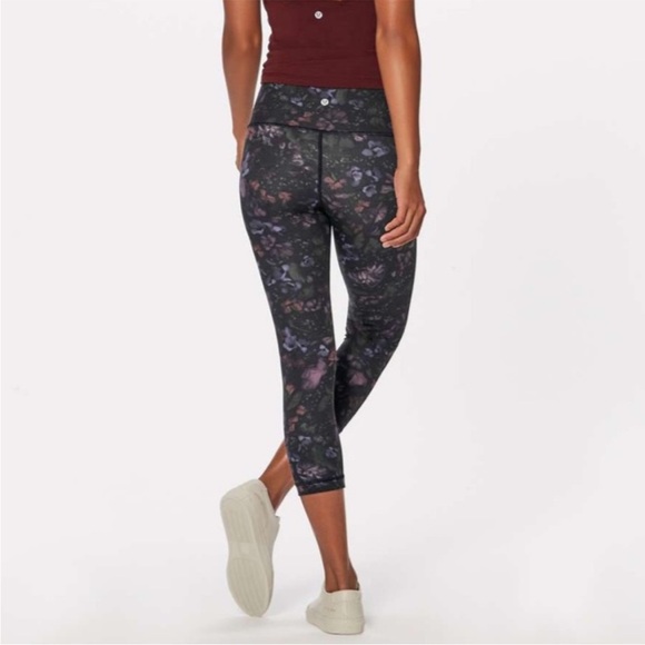 Lululemon Wunder Under Crop Hi-Rise Frozen Flourish Multi size 4 - Picture 2 of 13